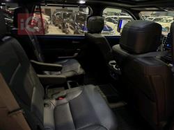 Toyota Sequoia